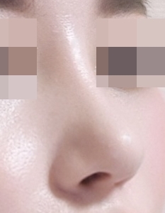 제 코 너무 예쁜듯~,~