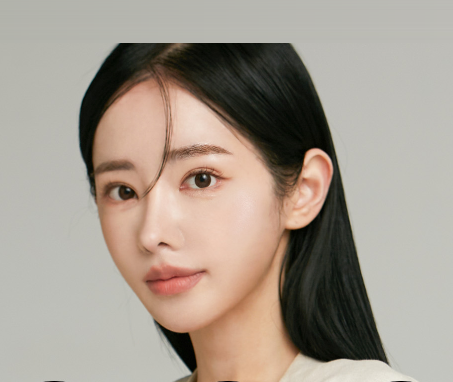 눈썹하거상술 모델의 얼굴 사진